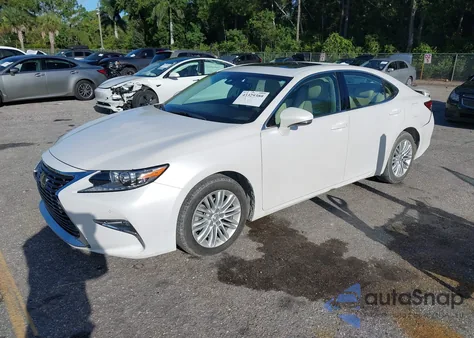 2017 Lexus Es 350 z USA, uszkodzony, nr VIN 58ABK1GG7HU064010
